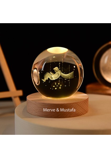 Kişiye Özel Işıklı Ahşap Kaideli Küçük Prens Temalı Cam Küre 8*6cm