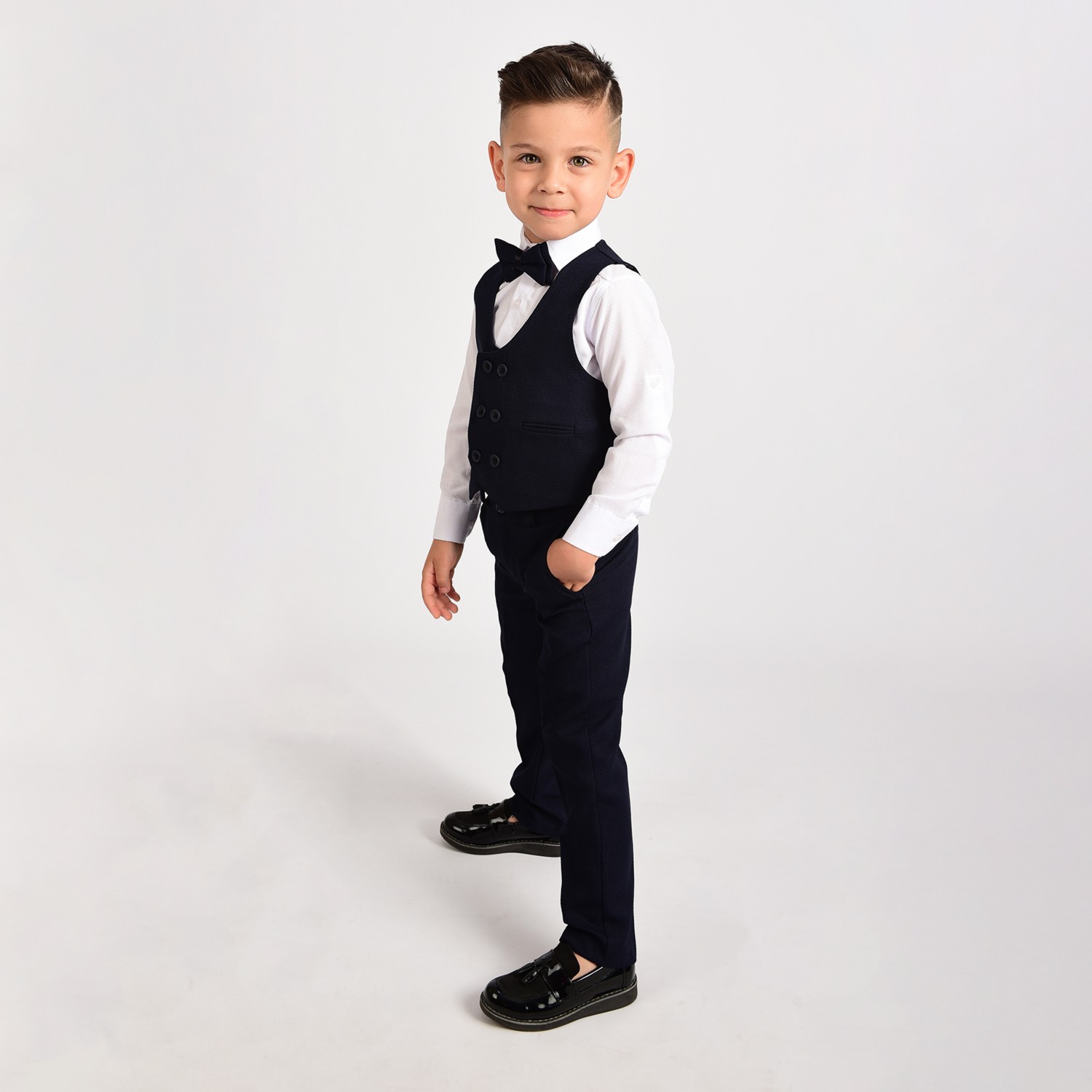 Merdia Kids Erkek Çocuk Smokin Takım Elbise Yelekli Papyonlu