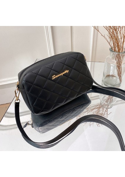 Kadınlar Için Siyah Lüks Püskül Küçük Askılı Çanta Lingge Nakış Rahat Kadın Omuzdan Askili Çanta 2022 Moda Bayanlar Crossbody Çanta (Yurt Dışından)