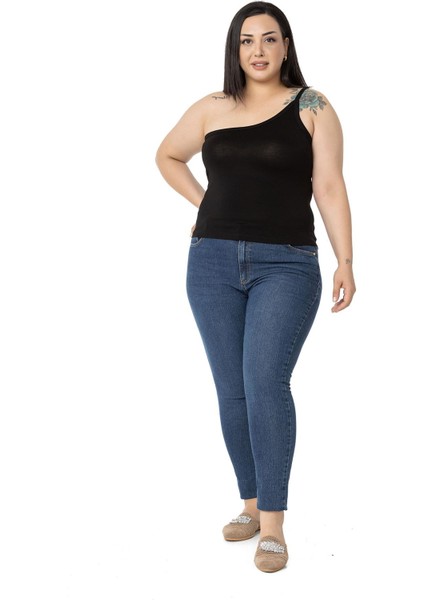 Büyük Beden Tek Omuz Dekolteli Viskon Siyah Body