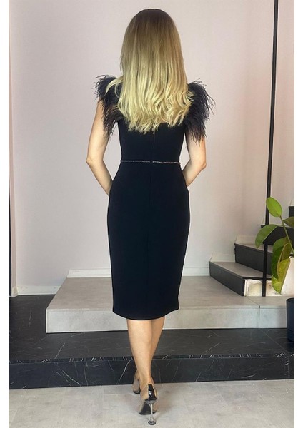 G0638 Kare Yaka Otriş Detaylı Kalem Elbise Siyah