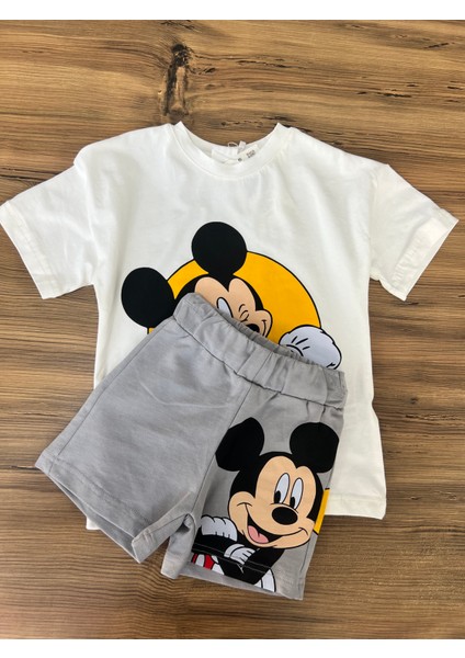 Mickey Mause Baskılı Şortlu Takım