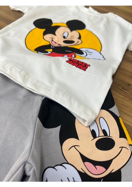 Mickey Mause Baskılı Şortlu Takım