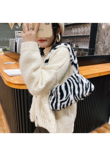 Beyaz Kış Vintage Zebra Desen Omuz Koltukaltı Çanta Kadın Peluş Sonbahar Çanta Bayan Çantası Için Yumuşak Sıcak Kürk Tote Çanta Ana Kesesi (Yurt Dışından)