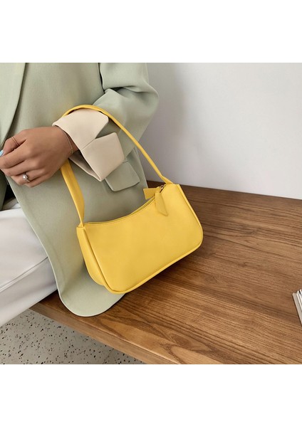 Kadınlar Için Beyaz Retro Tote Çanta 2023 Trendy Vintage Çanta Kadın Küçük Subaxillary Çantalar Rahat Retro Mini Omuz Çantası Mini Çanta (Yurt Dışından) indirimleri