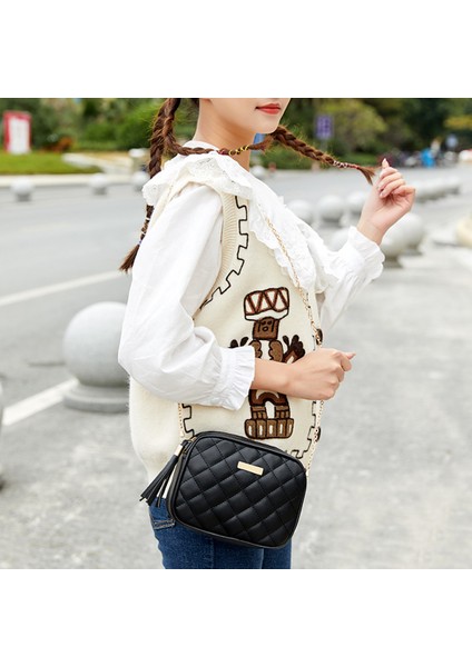 Yay Beyaz Yeni Moda Kadın Omuz Çantası Eşkenar Dörtgen Işlemeli Düz Renk Zinciri Kadın Omuz Crossbody Rahat Trendy Telefon Çantası (Yurt Dışından) modelleri
