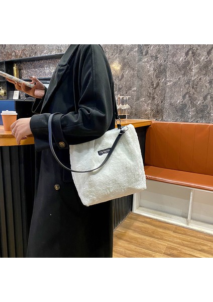Beyaz Kış Peluş Mini Çanta Yeni Leopar Baskı Etikel Omuz Çantaları Kadınlar Için Çile Büyük Kapasiteli Kadife Shopper Koltukaltı Çantası (Yurt Dışından) fiyatları