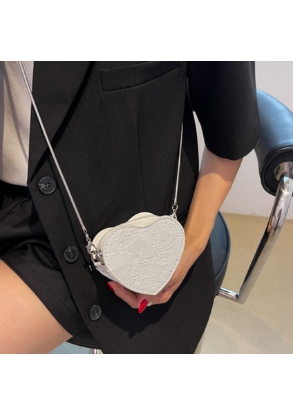 Beyaz Yuvarlak Pembe Nakış Crossbody Çanta Zincir Bozuk Para Cüzdanı Kalp Çanta Kadınlar Için Crossbody Çanta Messenger Omuz Çantaları Bolsas Femininas (Yurt Dışından) indirimleri