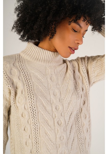 Kadın Bej Saç Örgülü Yarım Balıkçı Yaka Yün Kazak TRIST-6143 modelleri