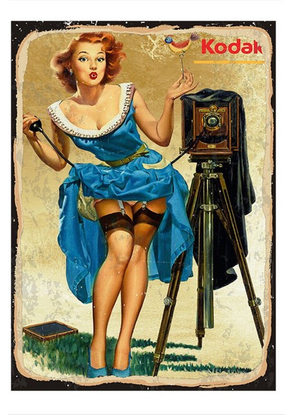 Fotoğraf Çeken Pin Up Kızı Modern Mdf Tablo