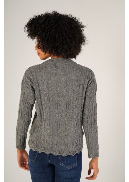 Kadın Gri Saç Yürütme Bisiklet Yaka Yün Kazak TRIST-6145 modelleri