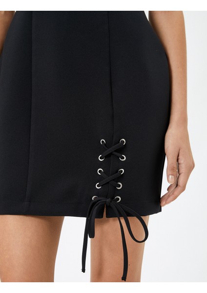 Mini Elbise Halter Yaka Kuşgözü Bağlama Detaylı indirimleri