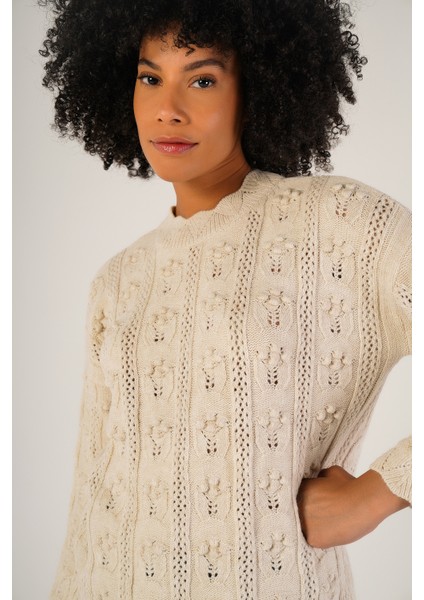 Kadın Bej Pon Pon Desenli Ajurlu Bisiklet Yaka Yün Kazak TRIST-6146 indirimleri