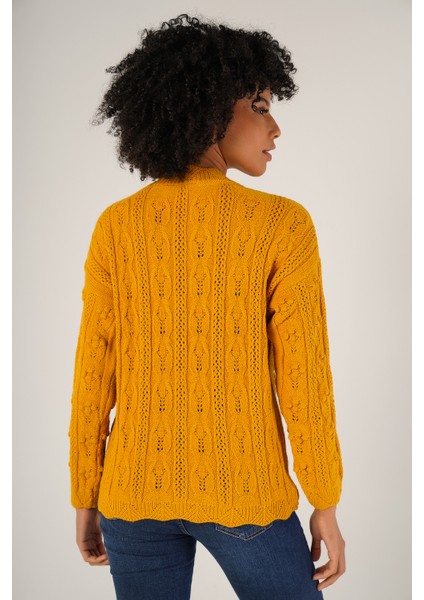 Kadın Hardal Pon Pon Desenli Ajurlu Bisiklet Yaka Yün Kazak TRIST-6146 modelleri