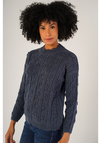 Kadın İndigo Pon Pon Desenli Ajurlu Bisiklet Yaka Yün Kazak TRIST-6146 fırsatları