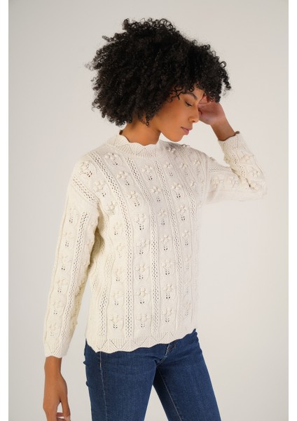 Kadın Kemik Pon Pon Desenli Ajurlu Bisiklet Yaka Yün Kazak TRIST-6146 fiyatları