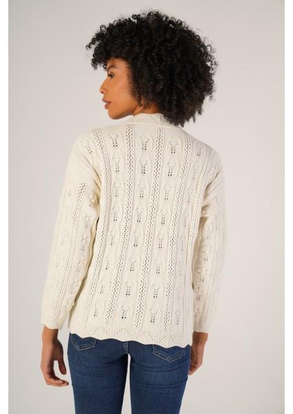 Kadın Kemik Pon Pon Desenli Ajurlu Bisiklet Yaka Yün Kazak TRIST-6146 modelleri