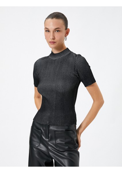Triko Kazak Kısa Kollu Fitilli Yarım Balıkçı Yaka Slim Fit modelleri