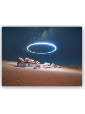 Caka Tablo   Ahşap Tablo Çölde Kayalar ve Gökyüzünde Işıklı Halka