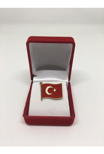 Merit Collection Büyük Türk Bayrağı Yaka Rozeti Özel Kadife Kutusunda
