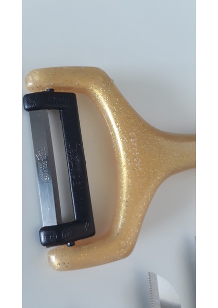 3 Adet Simli Gold Meyve Bıçağı, 1 Adet Düz Soyacak ve 1 Mikro Tırtıklı Doğrama Bıçağı Seti indirimleri