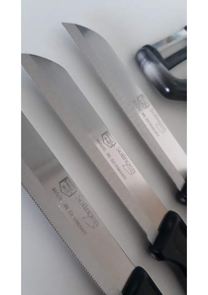 3 Adet Ebruli Siyah Meyve Bıçağı ve 1 Adet Düz Soyacak Seti modelleri