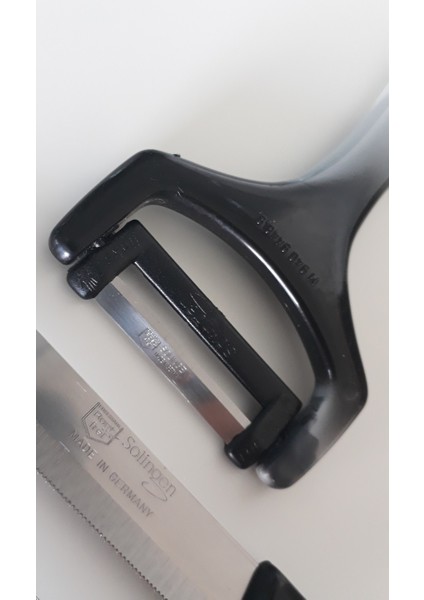 3 Adet Ebruli Siyah Meyve Bıçağı ve 1 Adet Düz Soyacak Seti fırsatları