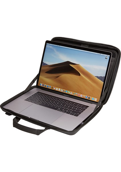 Gauntlet 15" MacBook Pro Çantası CA.TGAE2356