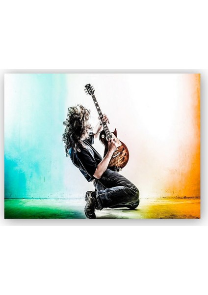 Ahşap Tablo Elektrogitar Solo Uzun Saçlı Gitarist