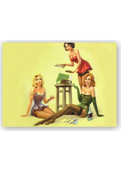 Ahşap Tablo Sigara ve Likör İçen Kadınlar Sarı Zemin
