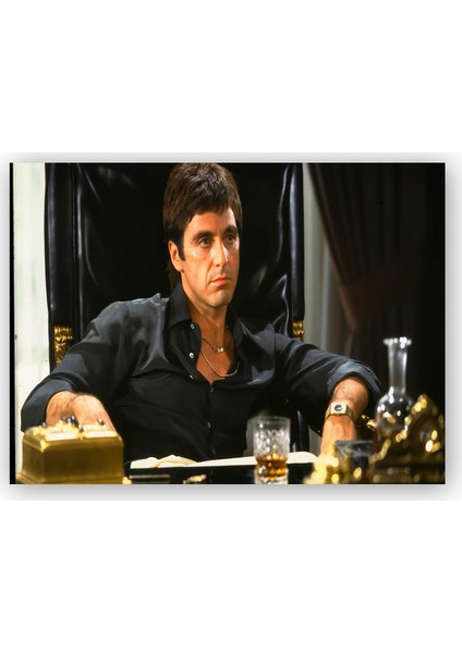Ahşap Tablo Tony Montana Al Pacino Koltukta
