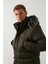 Yakası Suni Kürklü Çıkarılabilir Kapüşonlu Slim Fit Uzun Erkek Mont 5761050 4