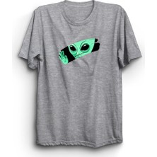 The Fame Alien In The Window, Penceredeki Uzaylı, Ufo, Uzay Tişört