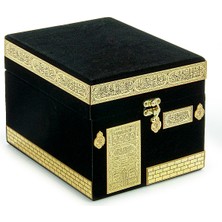 Kadife Kaplı Kabe Kutulu Tesbih Kuranı Kerim ve Seccade Seti