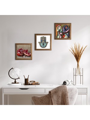 Pinecone Stone Picasso Ayna Karşısındaki Kız, Nar, Fatma Ana Eli (Hamsa) Ahşap Çerçeveli Taş Duvar Tablosu 3’lü Set – 25x25 cm Dekoratif Modern Sanat – Ev ve Ofis Dekoru |W3-777|