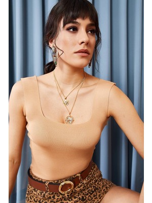 Butikems Kadın Bej Kalın Askılı Kare Yaka Triko Bluz