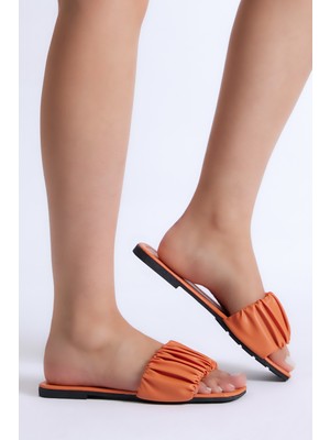 Tonny Black Kadın Turuncu Önü Büzgülü Tek Bantlı Terlik