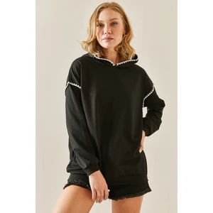 Siyah Nakış Detaylı Kapüşonlü Sweatshirt 3YXK8-47510-02