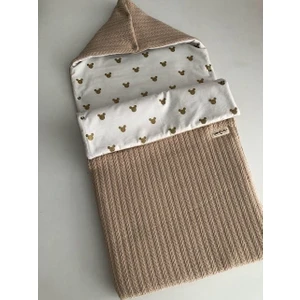 Derin Boutique Bej Örgü Gold Mickey Kundak