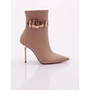 8000 Kadın Topuklu Bot