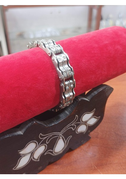 Çelik Bileklik fiyatları