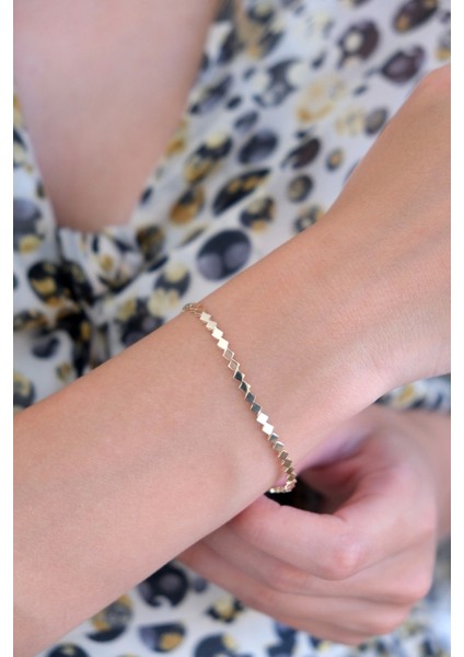 Güzide 14 Ayar Altın Dörtgen Sıralı Bileklik