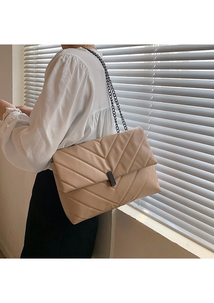 Haki Sıcak Satış Moda Omuzdan Askili Çanta Zincir Askı Kadınlar Için Crossbody Çanta Büyük Kapasiteli Tasarım Çanta Katı Kadın Postacı Çantası (Yurt Dışından) fırsatları