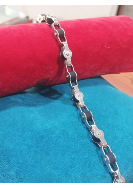 Çelik Bileklik