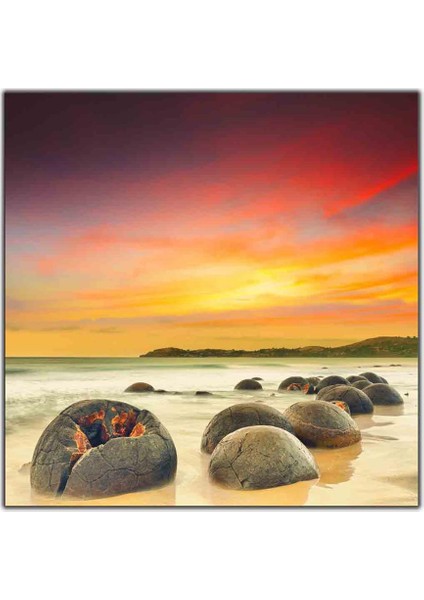 Gün Batımında Moeraki Boulders Plajı Kanvas Tablo