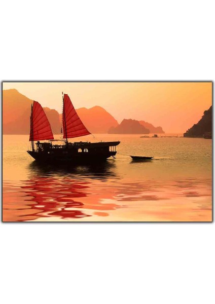 Ha Long Koyu ve Sandallar Kanvas Tablo