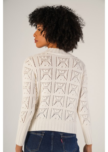 Kadın Ekru Pon Pon Desenli Ajurlu Bisiklet Yaka %100 Pamuk Kazak TRIST-6153 modelleri