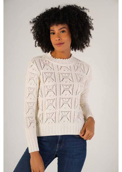 Kadın Ekru Pon Pon Desenli Ajurlu Bisiklet Yaka %100 Pamuk Kazak TRIST-6153 fırsatları