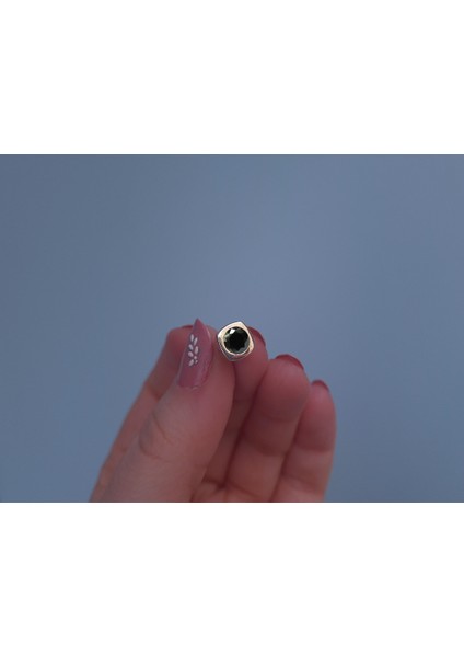 1,40 Karat Siyah Pırlanta Tektaş Küpe 0402E0006 fiyatları