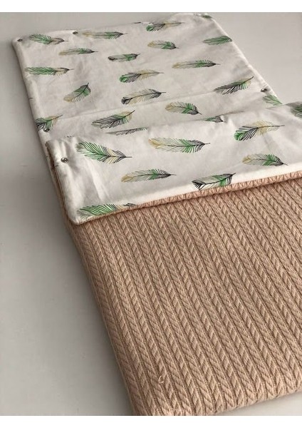 Bej Örgü Yeşil Tüy Poplin Şapkalı Kundak